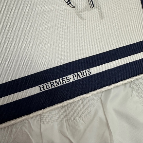 Hermes Voitures en Equilibre Scarf 45 - Picture 3 of 7